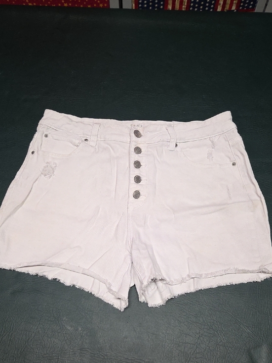 Time and Tru Pants - **Time and Tru White Button-Front Denim Shorts**